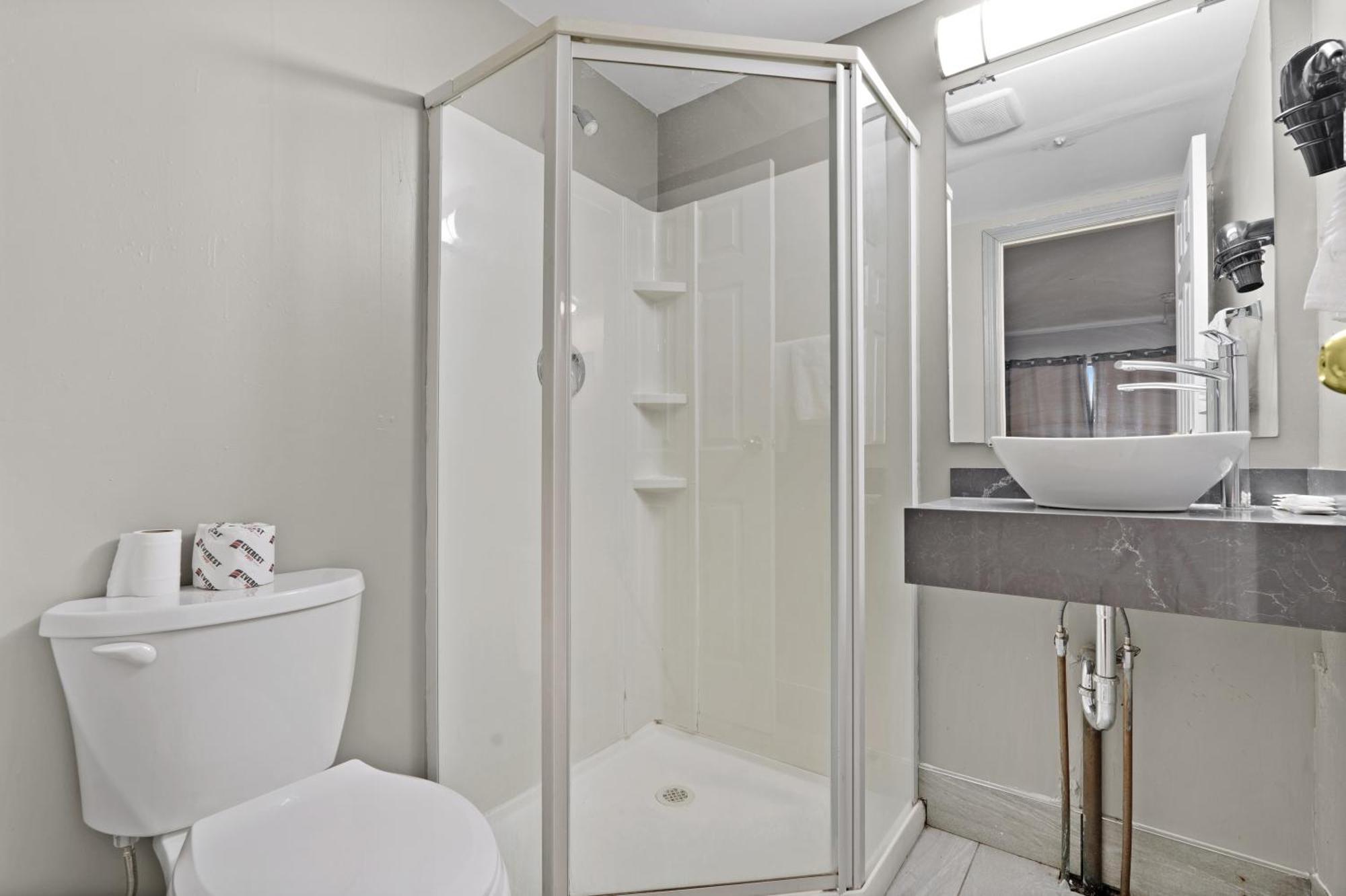 Niagara Lodge & Suites Экстерьер фото